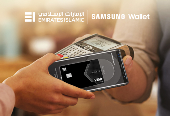 Person making a payment with Samsung Wallet