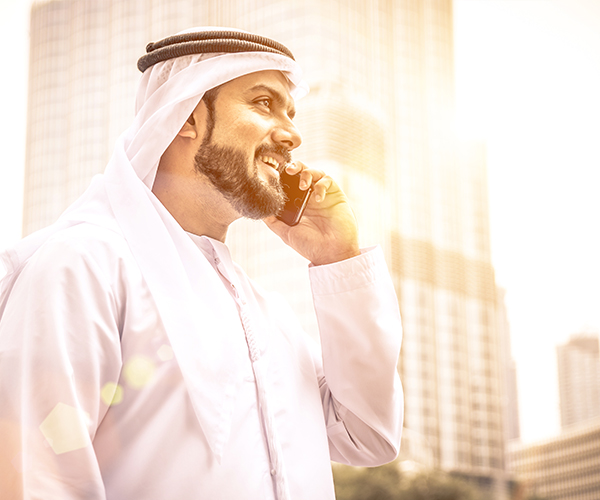 خط مخصص للإماراتيين في مركز الاتصال